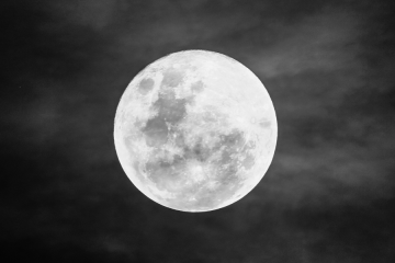 full moon in the dark night